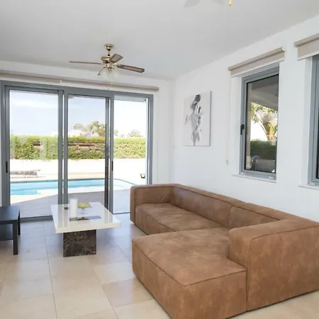 Sunflower - 2 Bed *