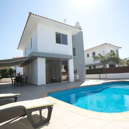 Sunflower - 2 Bed * بروتاراس